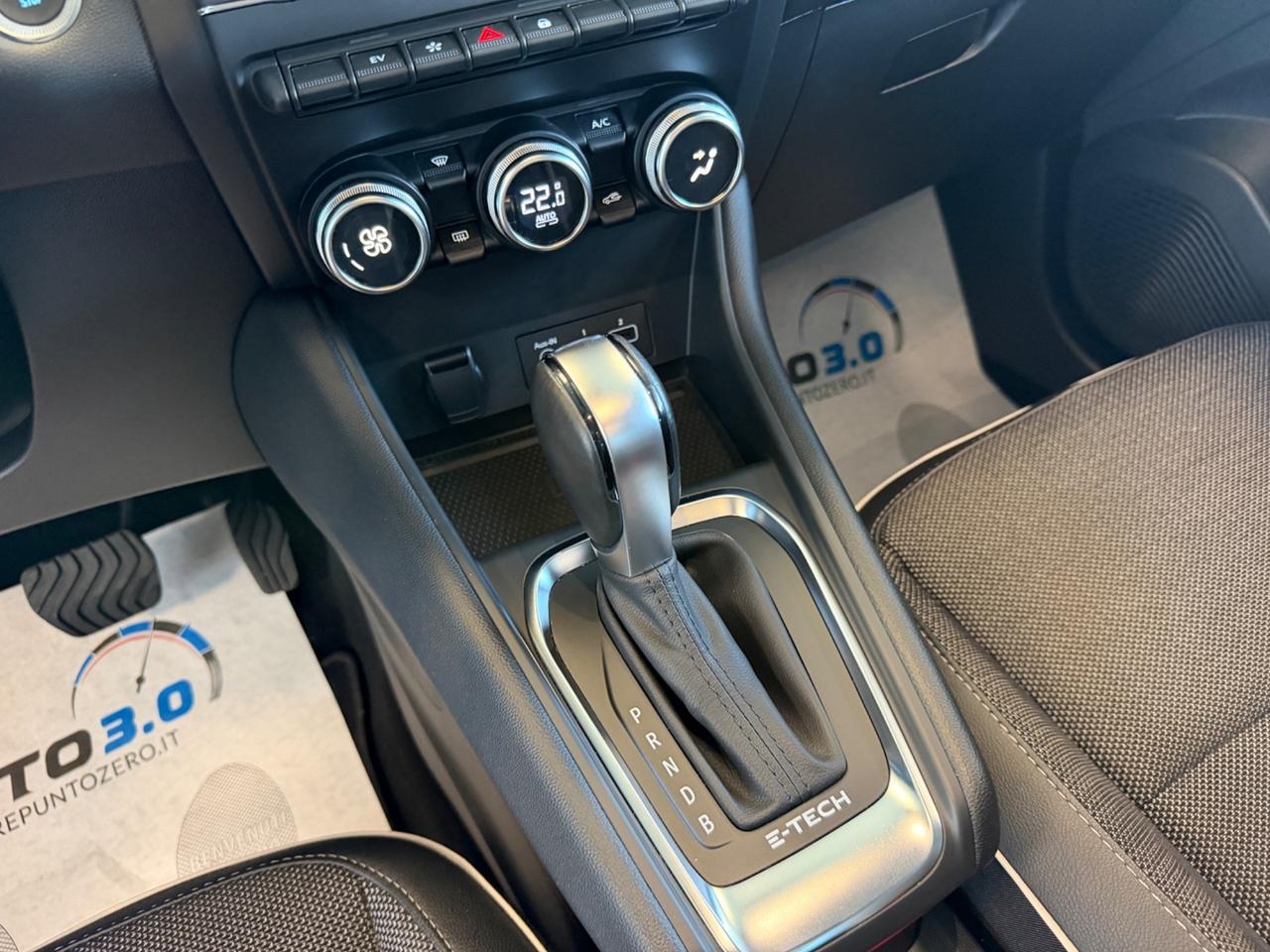 Renault Captur Full Hybrid E-Tech 145 CV Intens