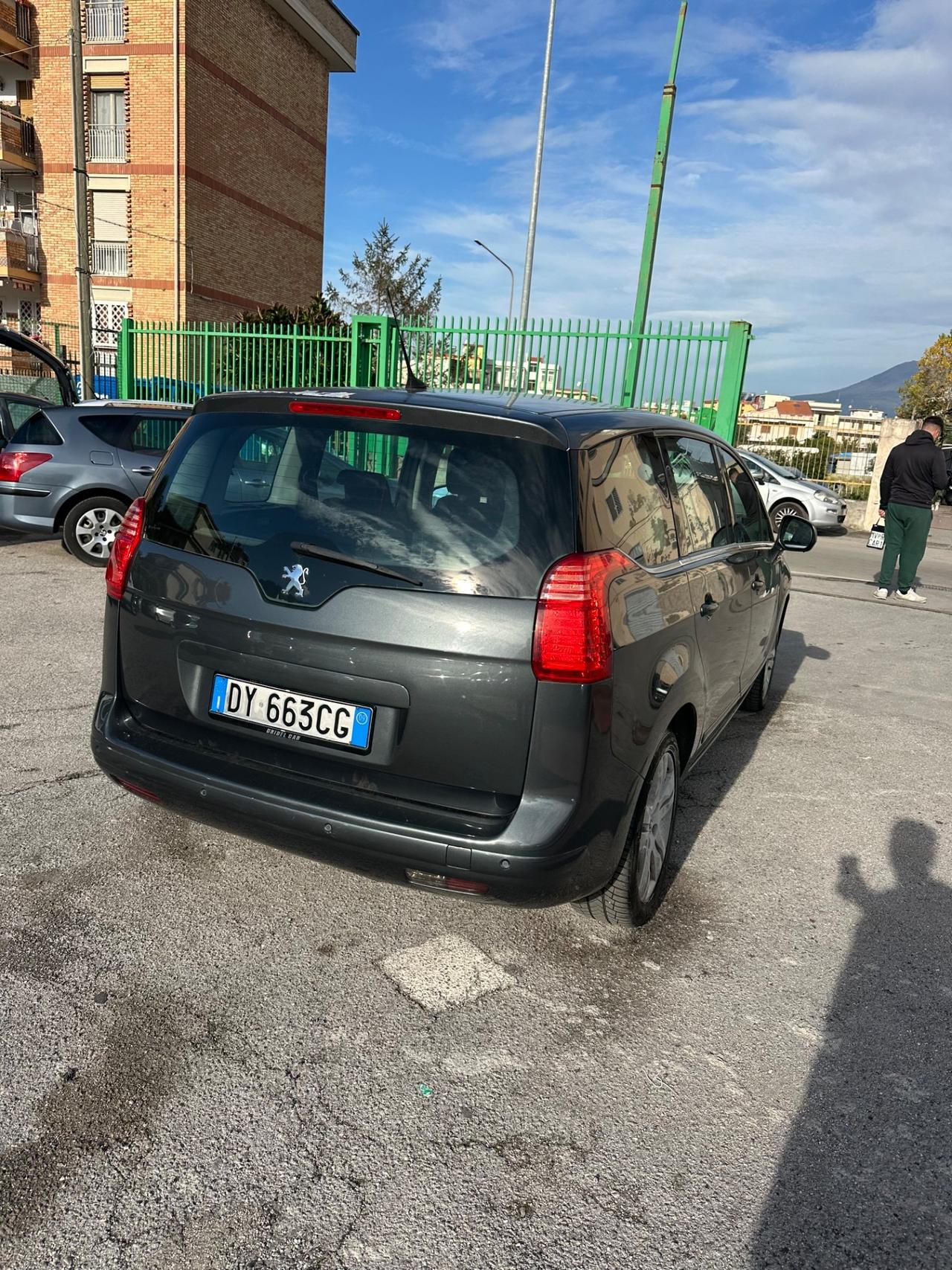 Peugeot 5008 2.0 HDi 150CV Féline