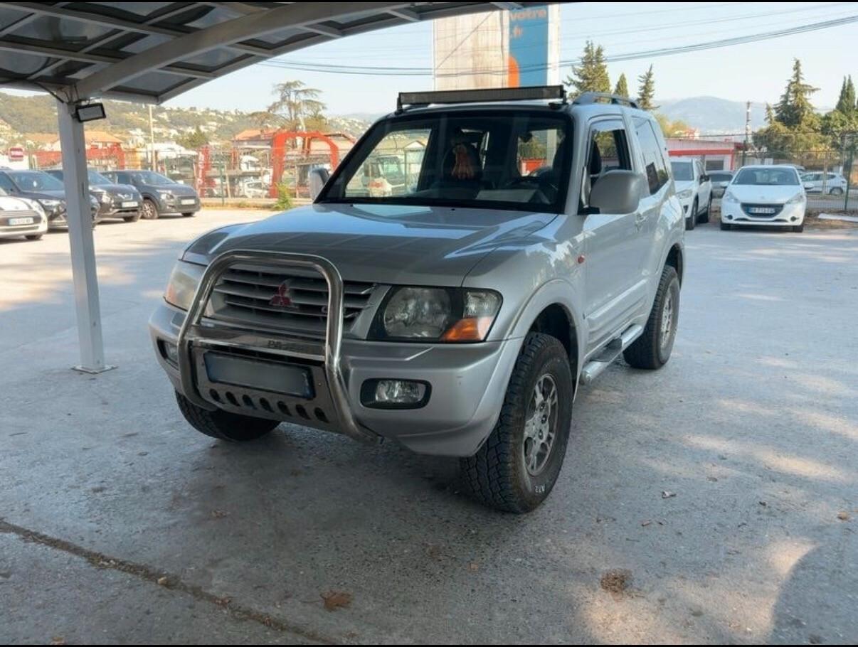 Mitsubishi Pajero 3.5i GDI V6 24V cat 3p. GLS2