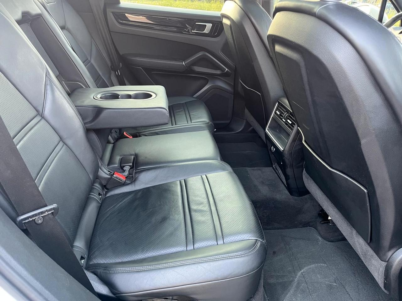 Porsche Cayenne 3.0 V6 E-Hybrid