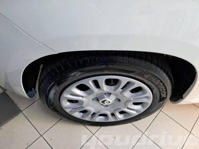FIAT New Panda 1.0 FireFly S&S Hybrid KM0