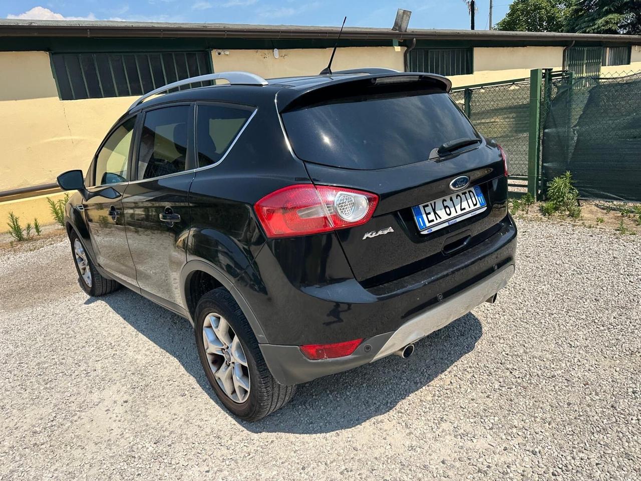 Ford Kuga 2.0 TDCi 140 CV 2WD Titanium