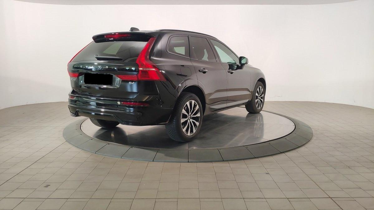 VOLVO Xc60 B4 Mild Hybrid (D) Automatico Plus Dark