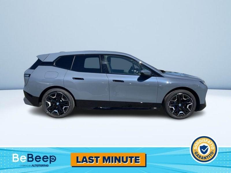 BMW iX XDRIVE40 PACCHETTO SPORTIVO