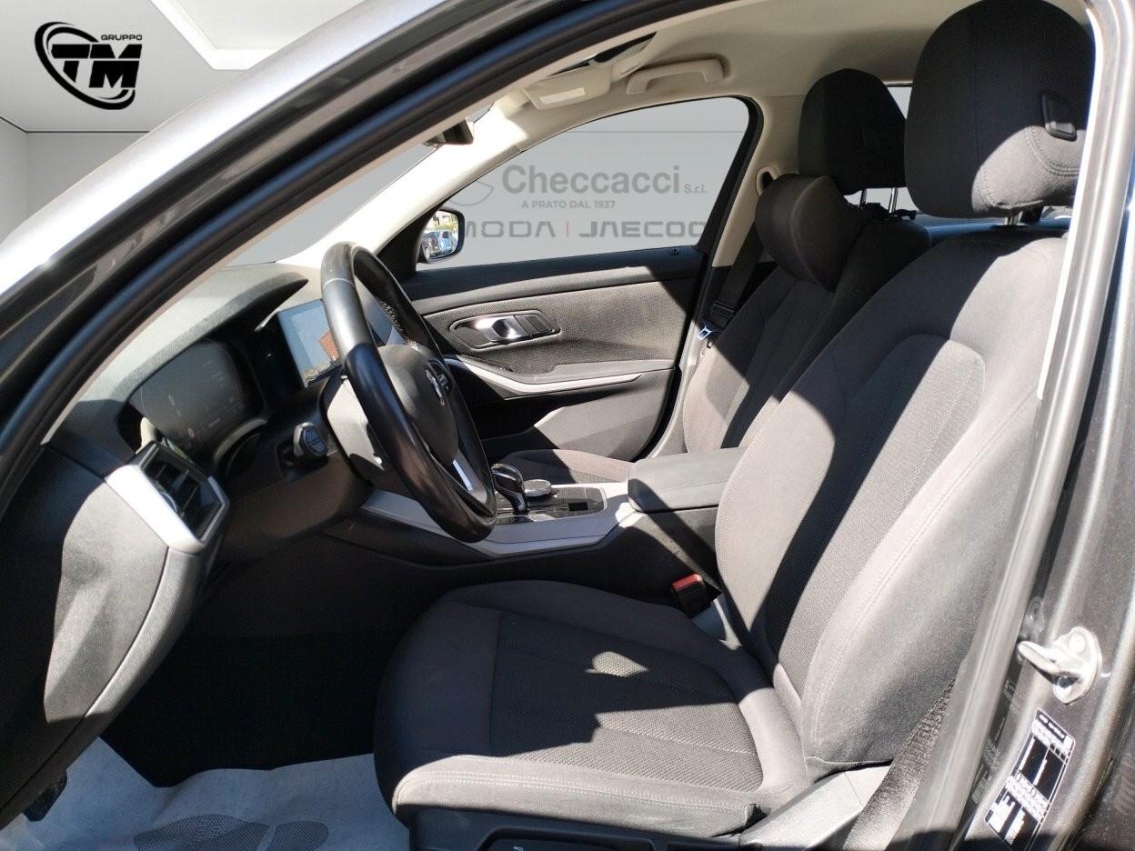 BMW 320 d Touring auto