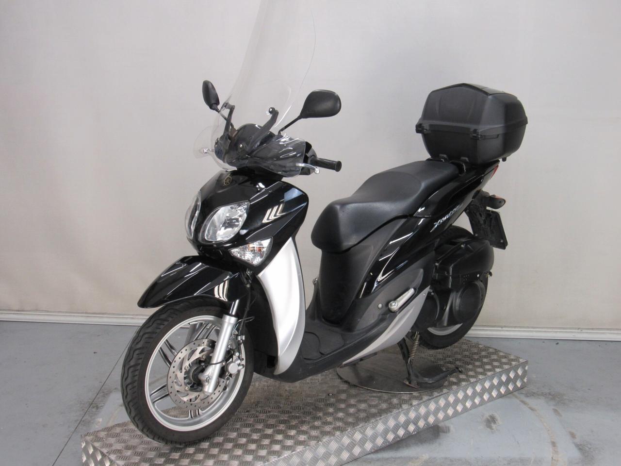 Yamaha Xenter 125 RUOTA ALTA PEDANA PIATTA