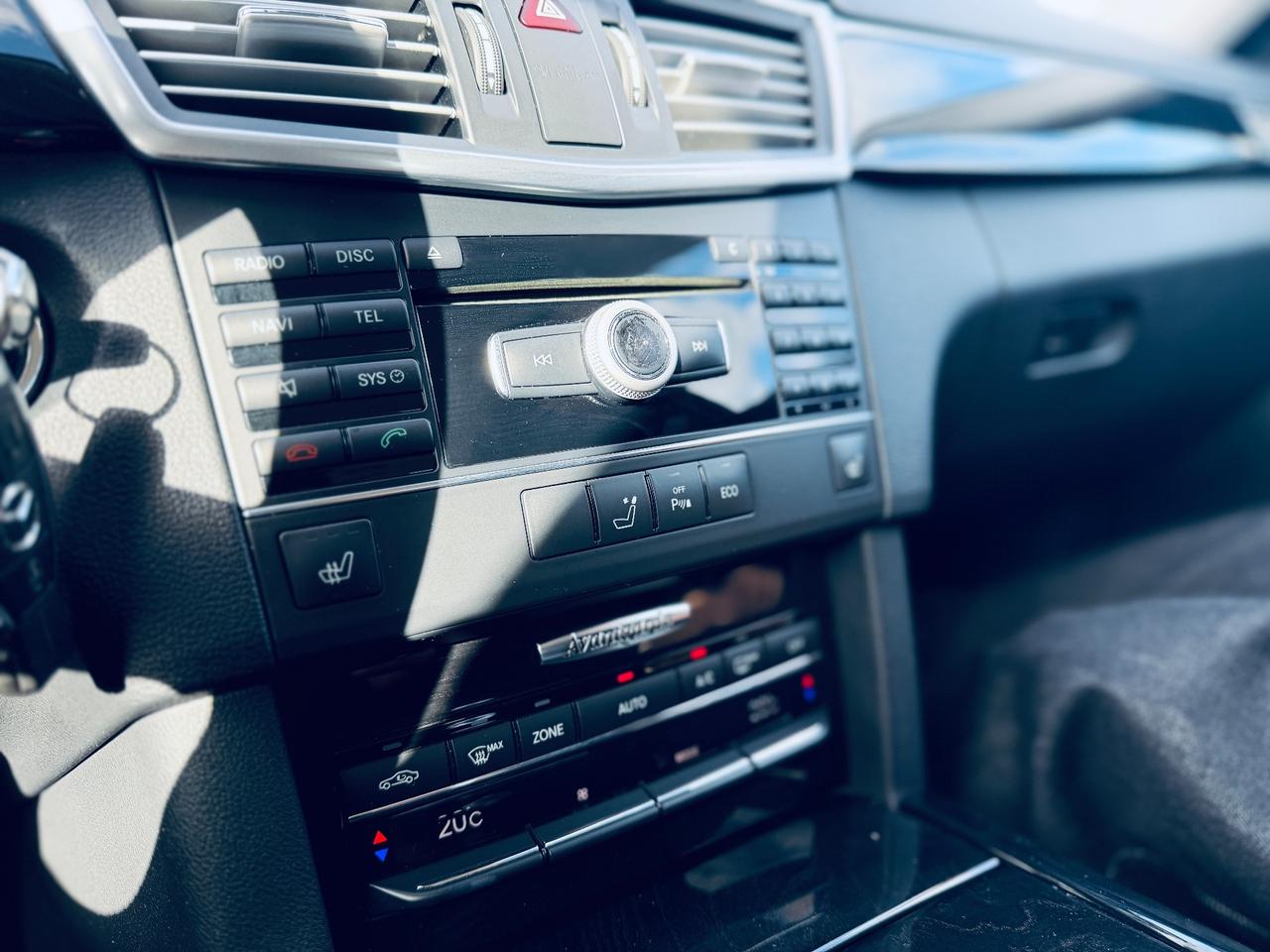 Mercedes-benz E 220 CDI BlueEFFICIENCY Avantgarde AMG