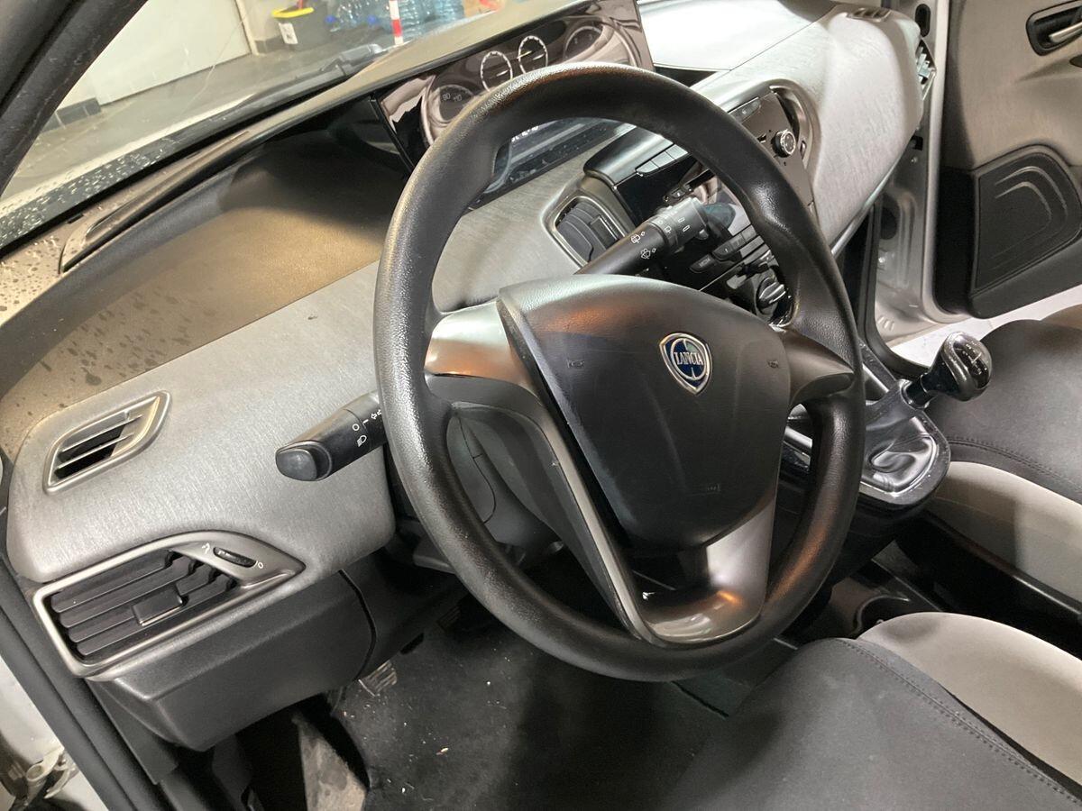 Lancia Ypsilon 1.3 MJT 16V 95 CV 5 porte S&S Gold
