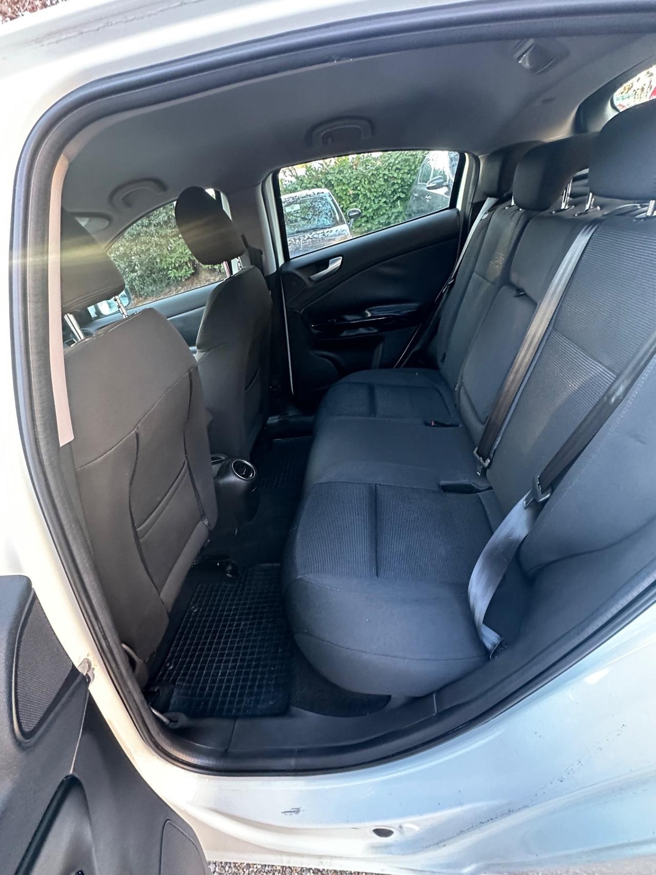 Alfa Romeo Giulietta 2.0 JTDm-2 140 CV Distinctive