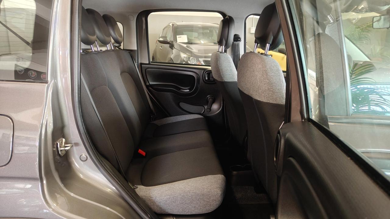 Fiat Panda 1.0 FireFly S&S Hybrid Red