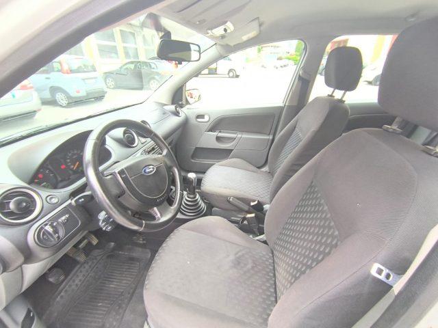 FORD Fiesta 1.4 16V 5p. Ghia
