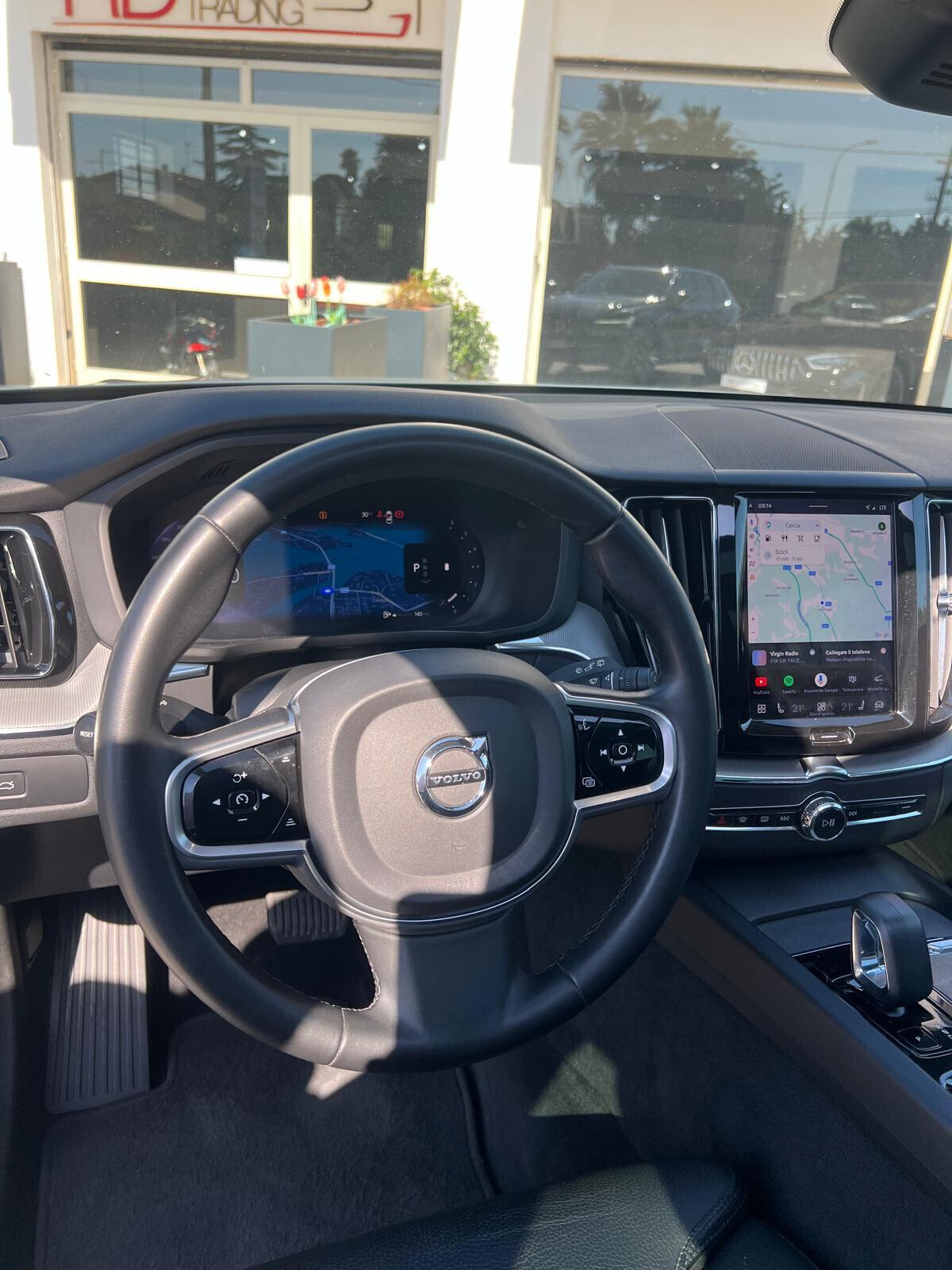Volvo XC 60 Plus Dark
