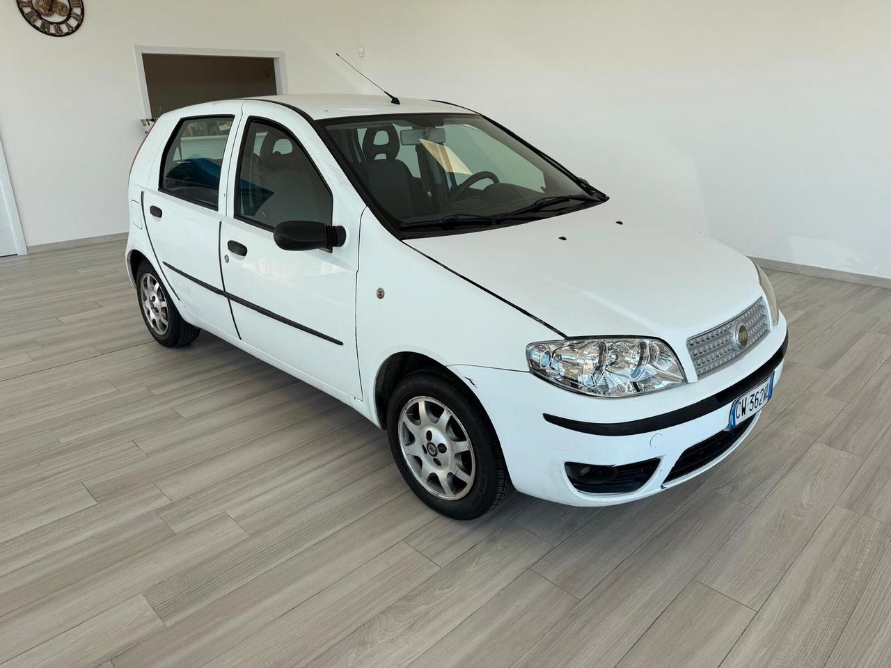 Fiat Punto 1.2 5 porte Active Natural Power