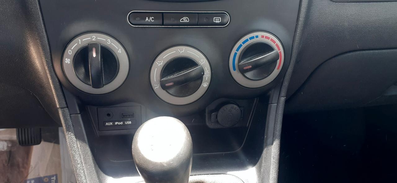 Hyundai i10 2011 - 1.1 benzina Lb automobili
