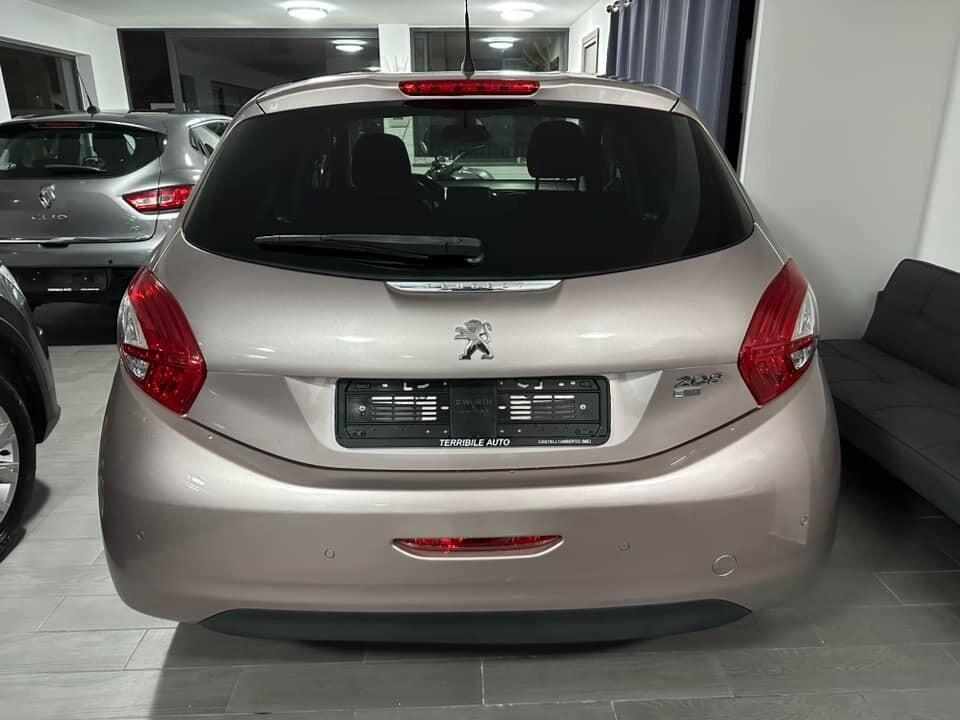 Peugeot 208 1.6 e-HDi 92 CV Stop&Start 5 porte Allure