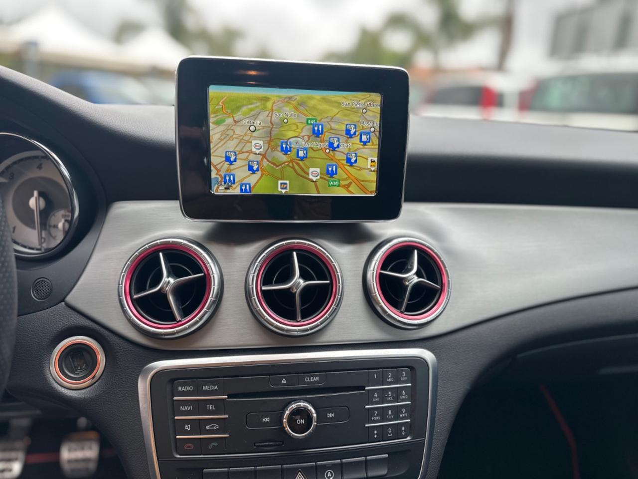 Mercedes-benz CLA 200 CDI Premium