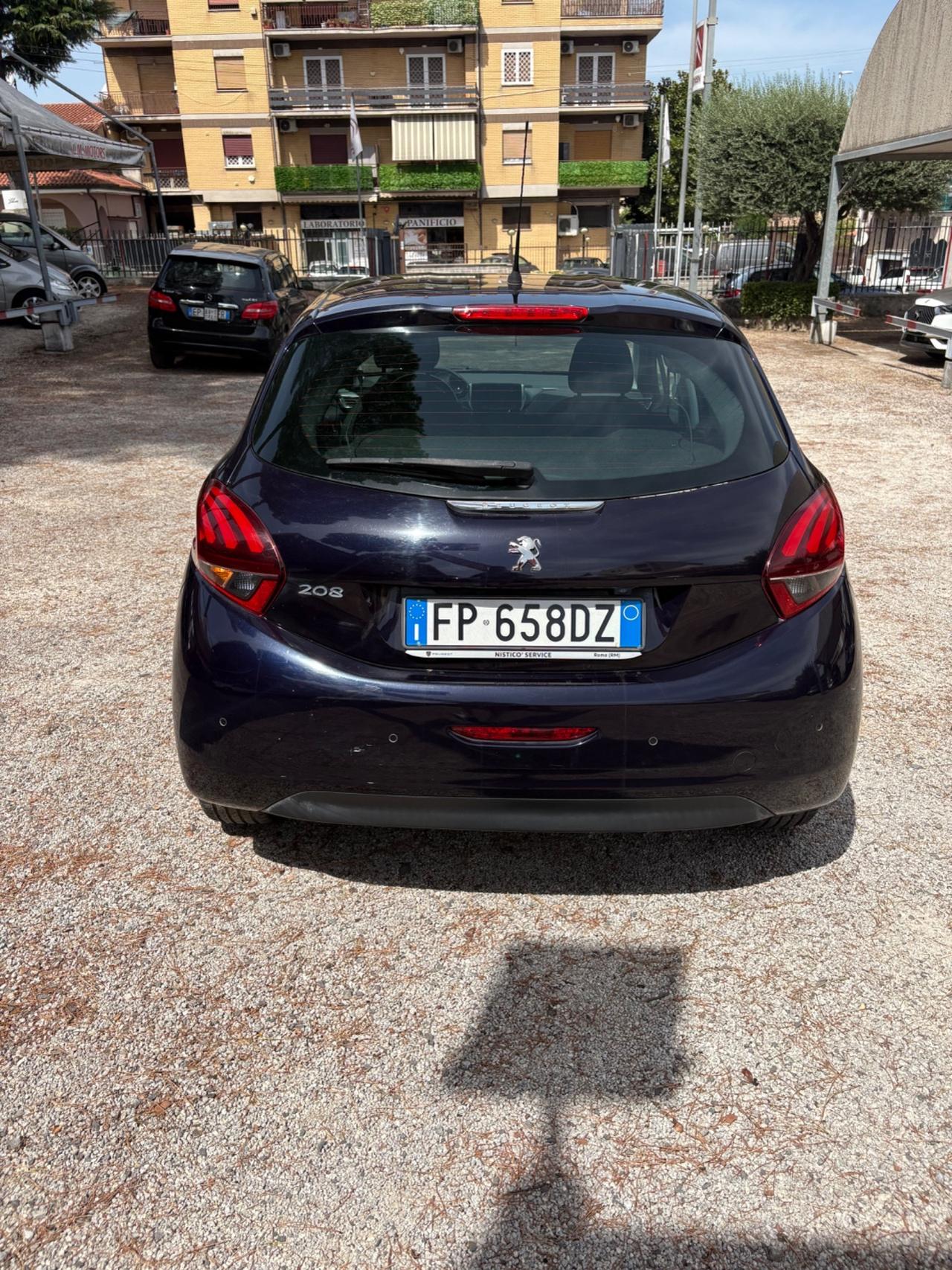 Peugeot 208 PureTech 82 5p. GPL Allure