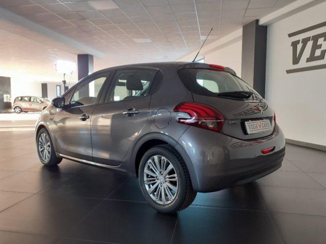 PEUGEOT 208 PureTech 82 5p. GPL Allure