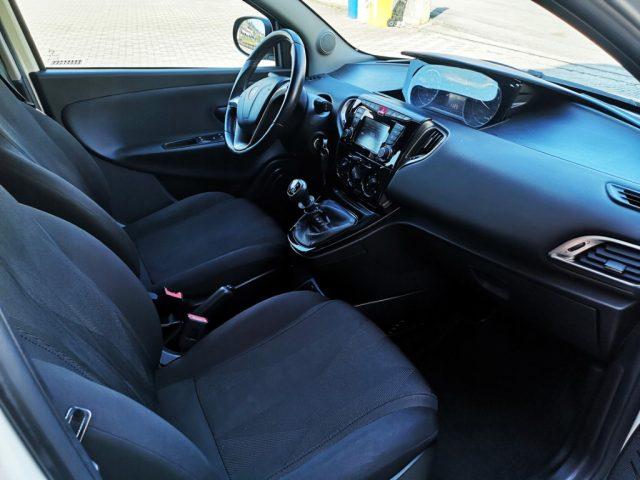 LANCIA Ypsilon 1.0 FireFly 5 porte S&S Hybrid Ecochic Gold