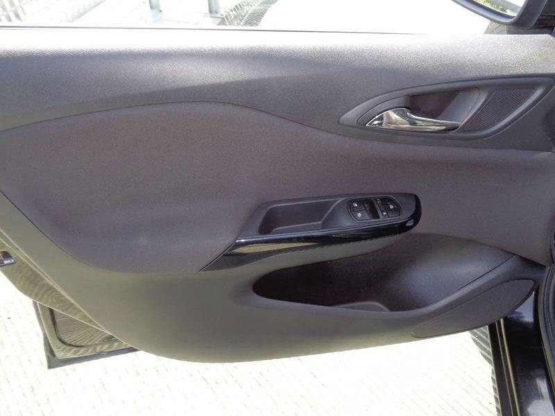 Opel Corsa Corsa 5p 1.2 b-Color