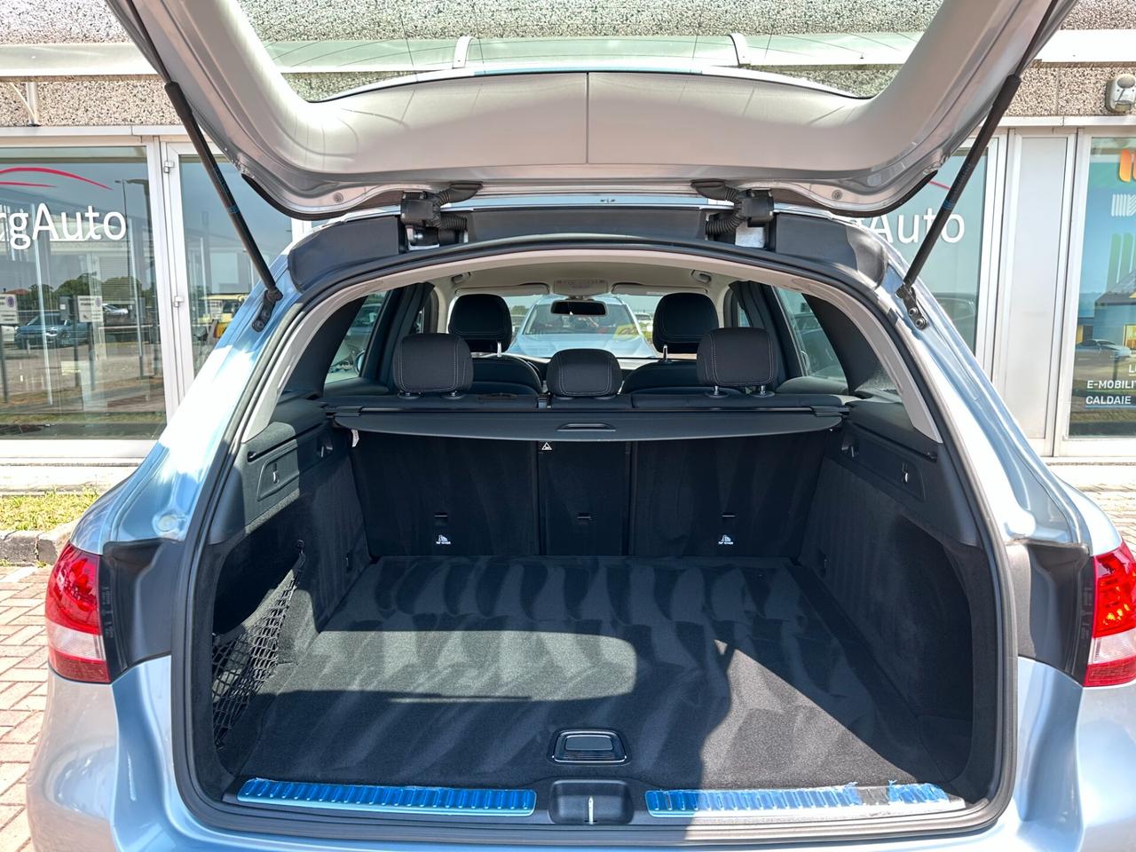 MERCEDES GLC 220d 4MATIC AUTOMATICA! EURO6b! NAVI!