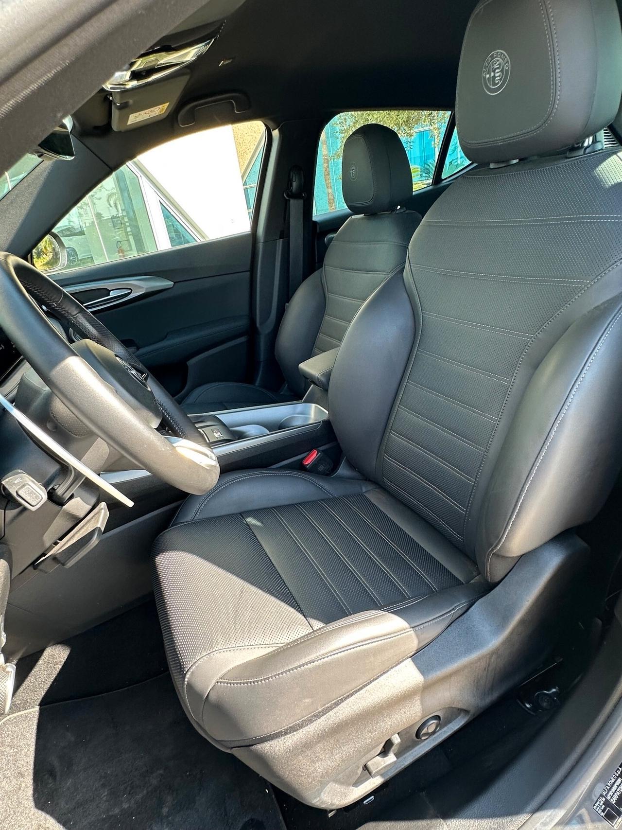 Alfa Romeo Tonale 1.3 Veloce Q4 offerta T-Stock prezzo imperdibile