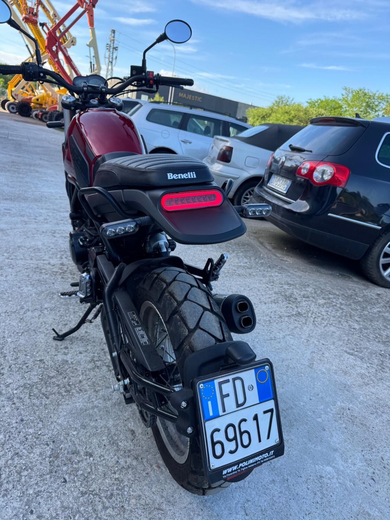 Benelli Leoncino 500 TRAIL