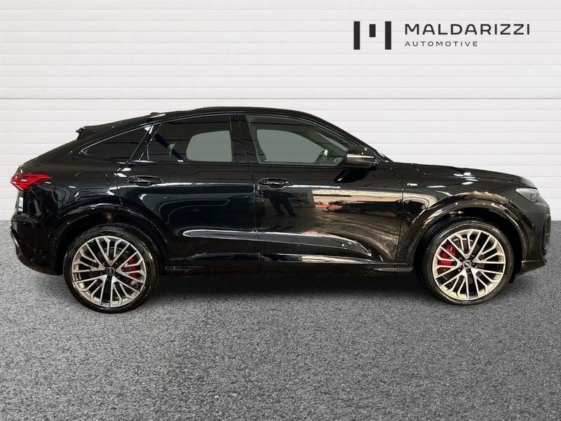 Audi Q5 II 2025 Sportback Sportback 2.0 tdi mhev+ S line edition quattro 204cv s-tr