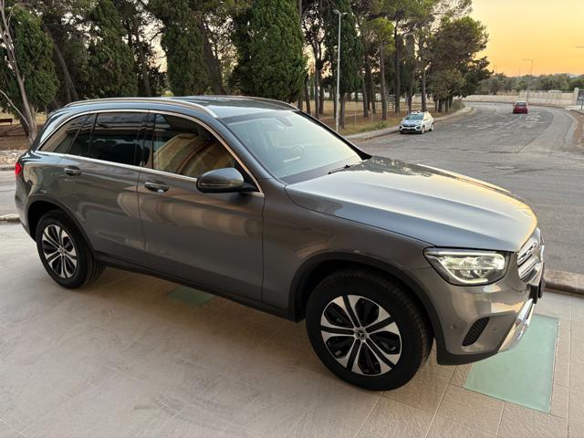 MERCEDES-BENZ GLC 300 de 4Matic Plug-in hybrid Sport.