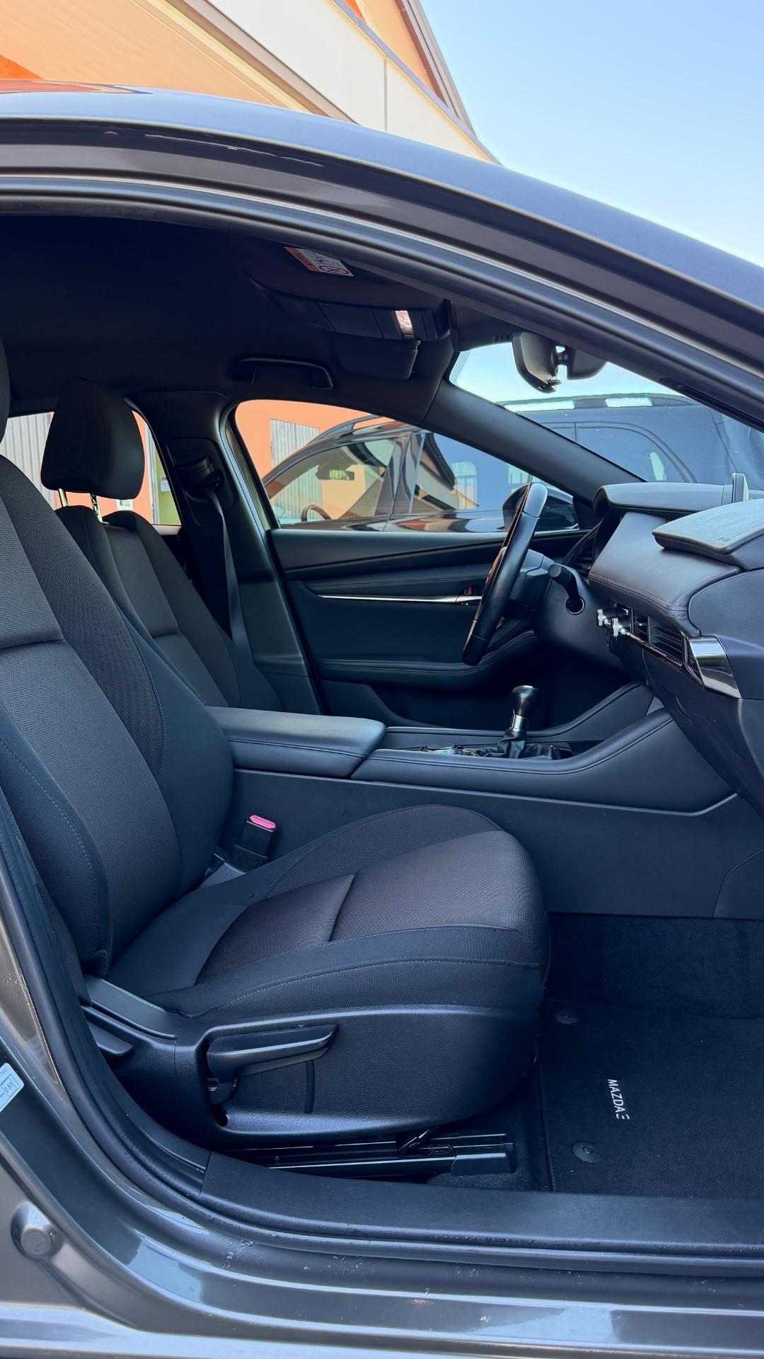 Mazda 3 1.8L Skyactiv-D Exclusive