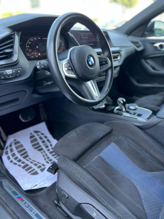 BMW M135 i xDrive M Sport - Carbon Look