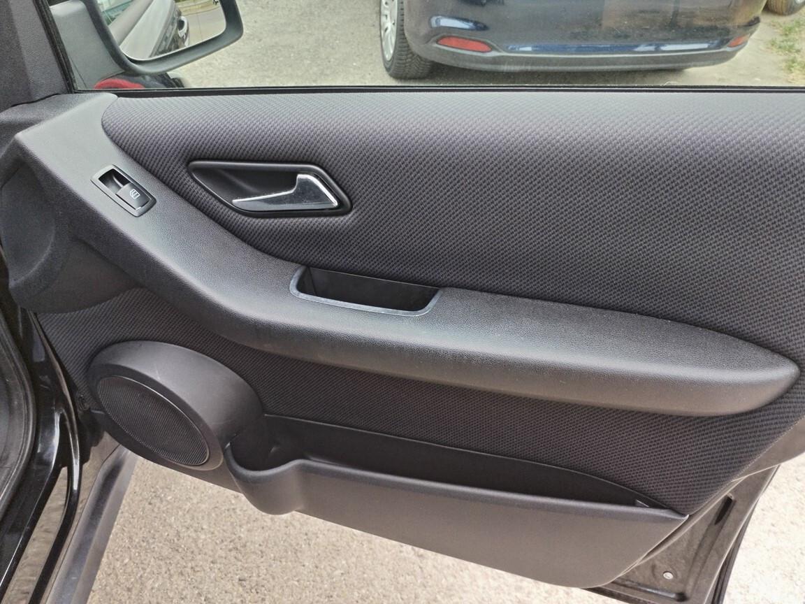 Mercedes-benz A 160 KM 112000 2/2011 EURO 5 MANUALE MANUTENZIONI FATTE