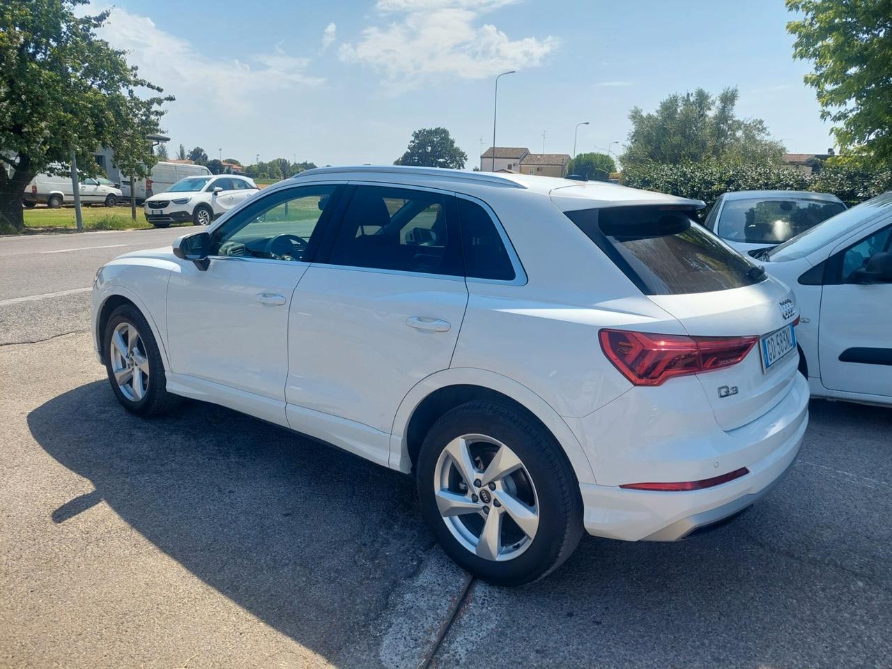 Audi Q3 35 TDI Business Advanced