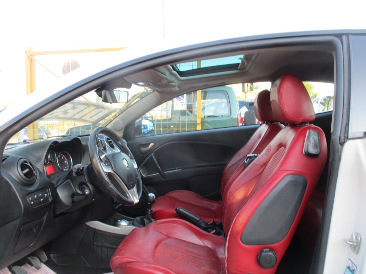 Alfa Romeo MiTo 1.3 JTDm-2 95 CV Distinctive Sport Pack