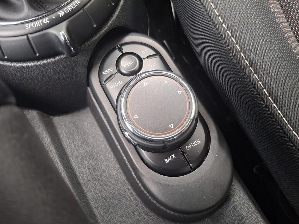 Mini Cooper D 5 porte - 2015