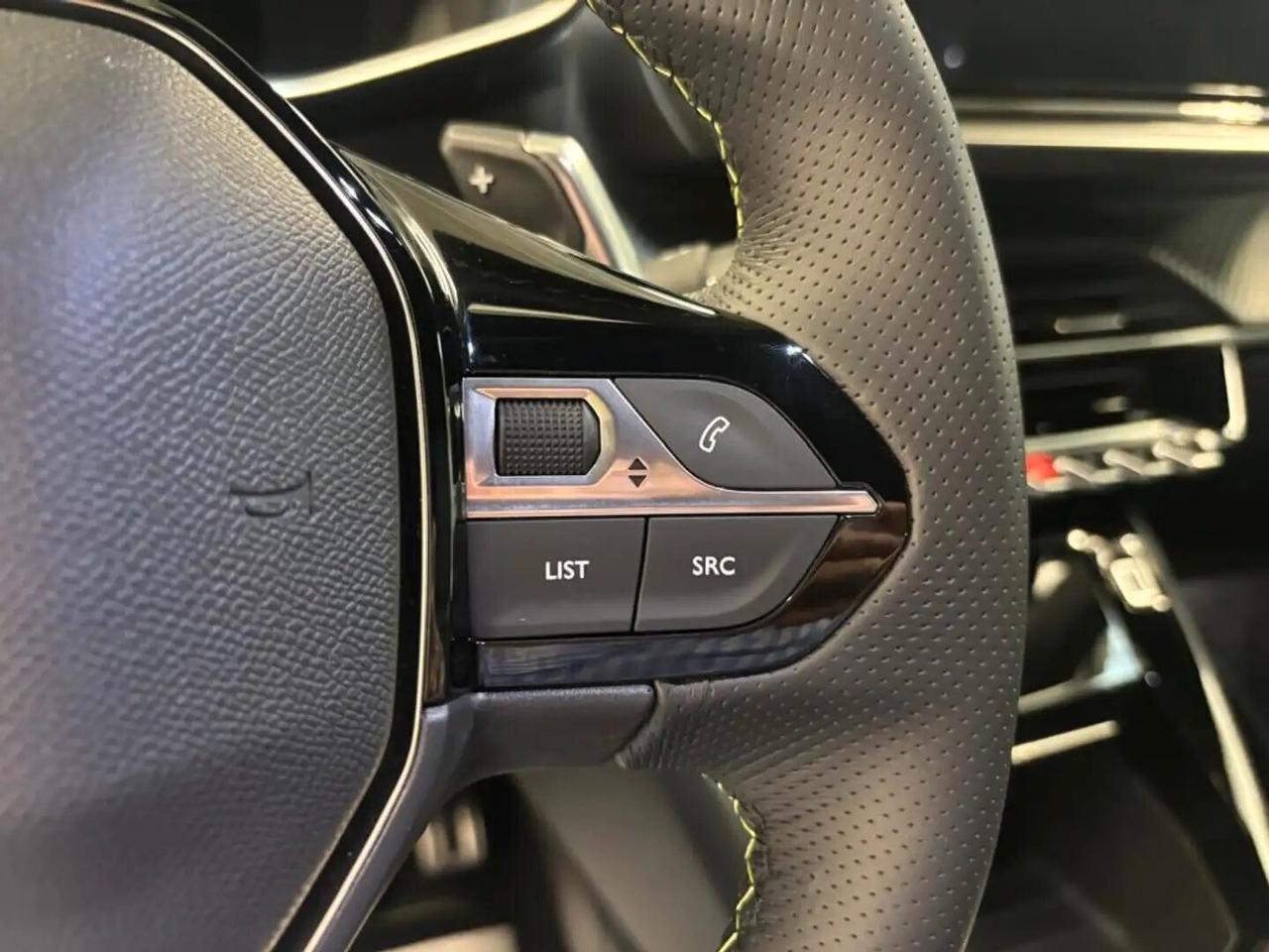 Peugeot 2008 1.2 PureTech 130 CV GT
