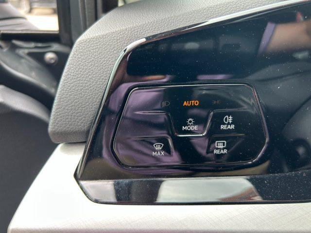 VOLKSWAGEN Golf 1.5 TGI DSG Life