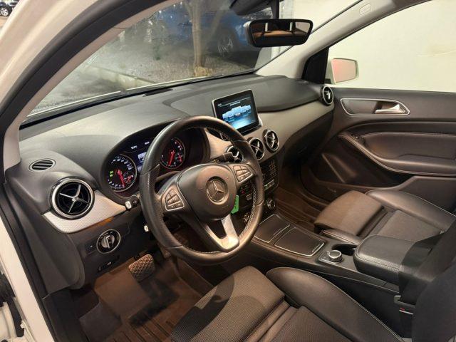 MERCEDES-BENZ B 200 d Automatic Sport