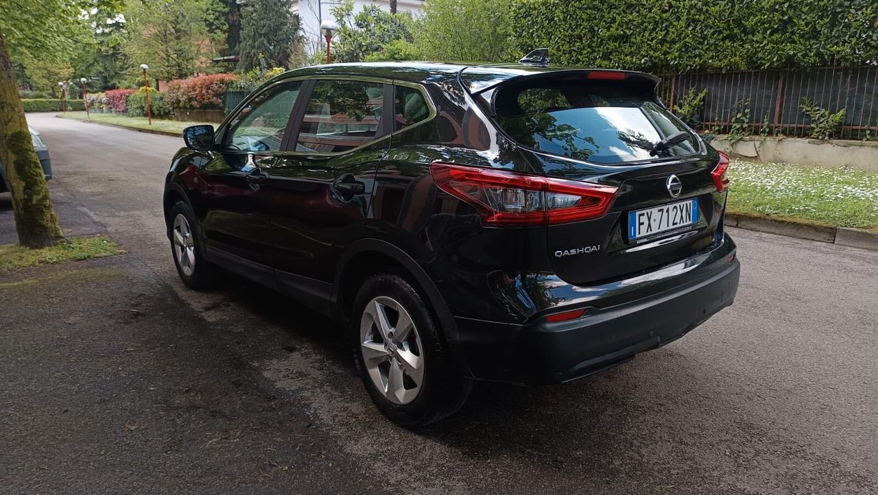Nissan Qashqai 1.3 DIG-T 140 CV Business