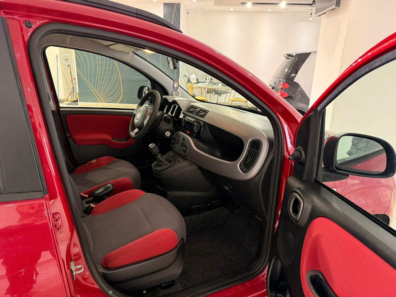 Fiat Panda 0.9 TwinAir Turbo Natural Power Lounge