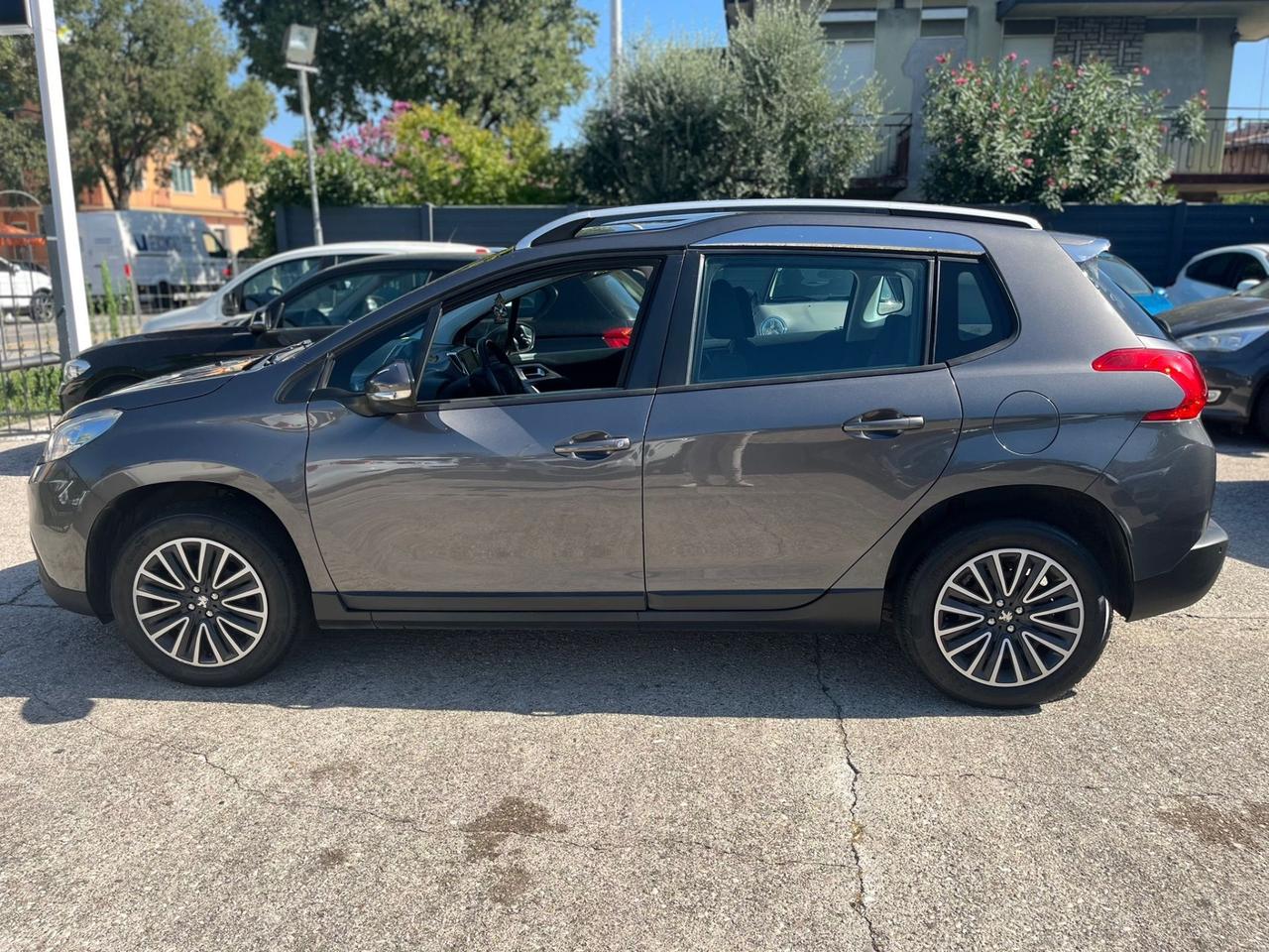 Peugeot 2008 PureTech 82 Access