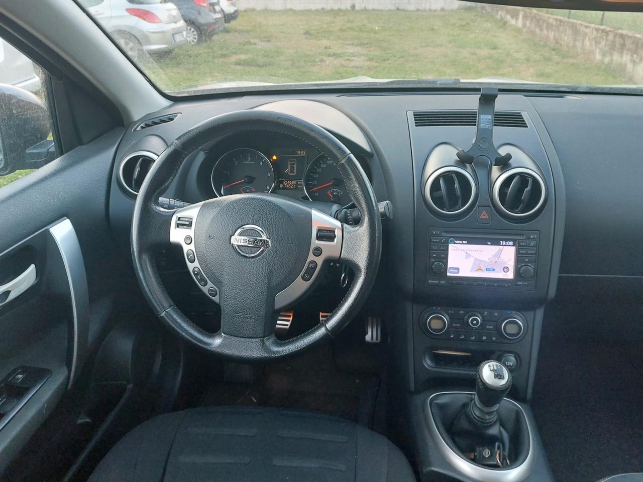 Nissan Qashqai Qashqai+2 2.0 dCi DPF Tekna