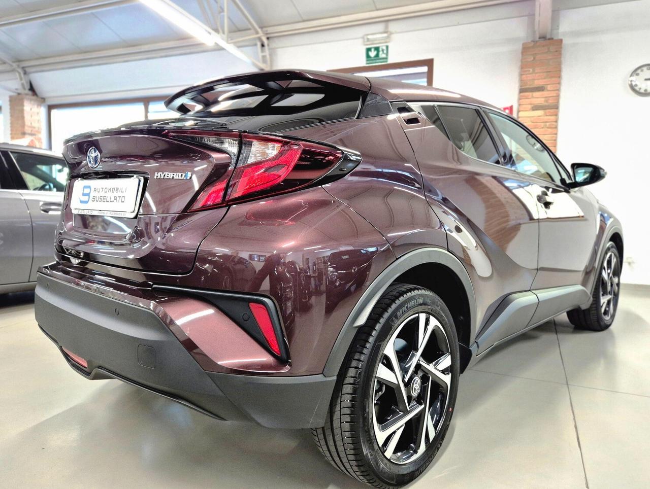 Toyota C-HR 1.8 Hybrid E-CVT Lounge