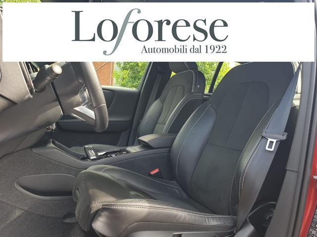 VOLVO XC40 B4 AWD Geartronic R-design