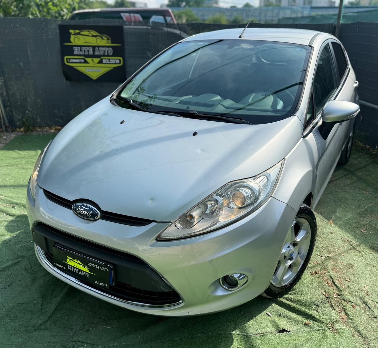 Ford FIESTA 1.4 GPL TITANIUM 5 PORTE NEOPATENTATI
