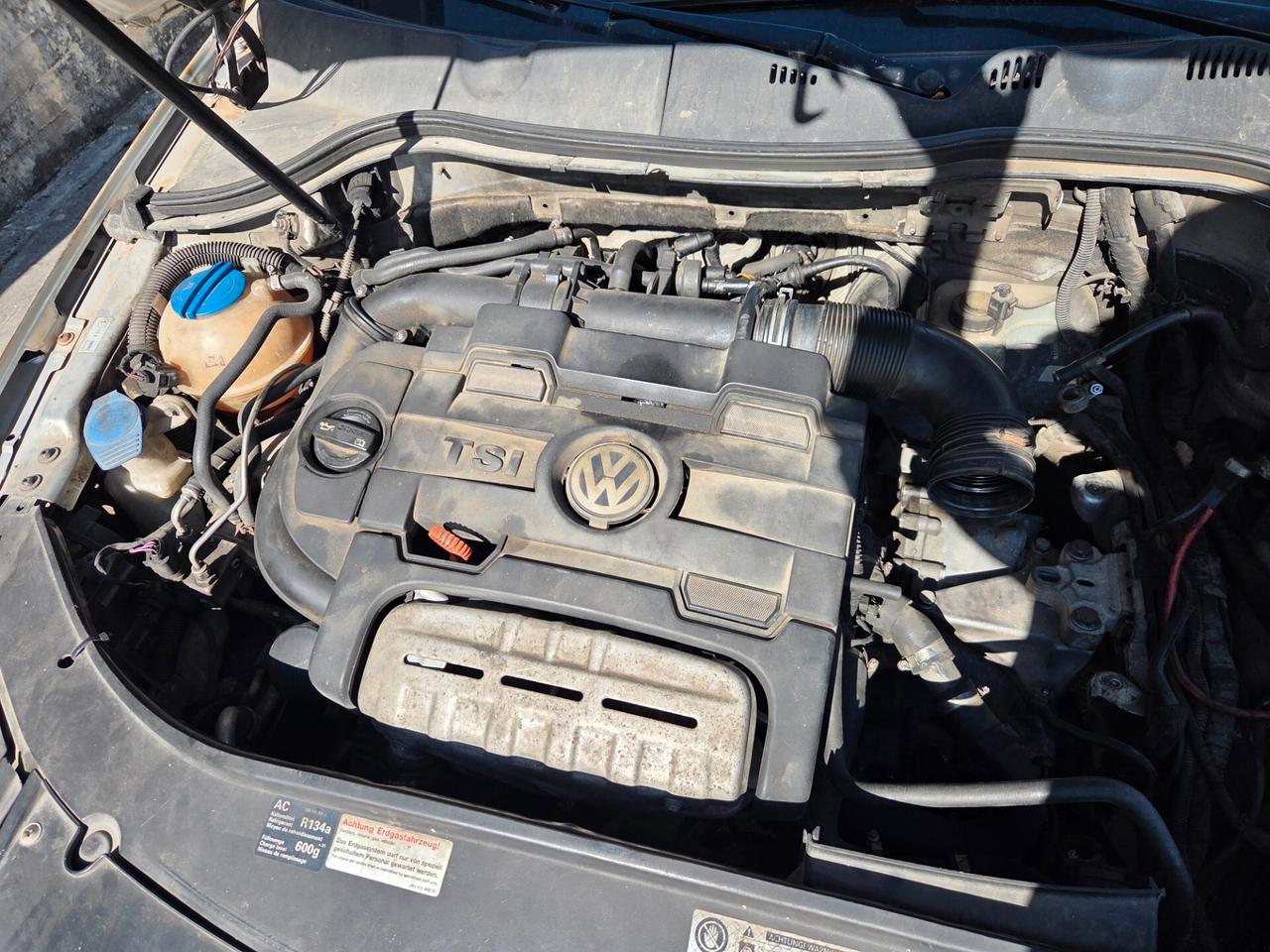 Volkswagen Passat 1.4 16V TSI Comf. EcoFuel DSG - LEGGI