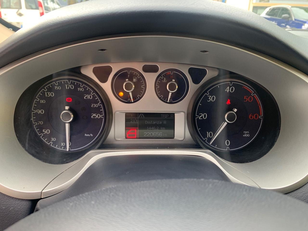 Lancia Delta 1.6 MJT DPF Argento