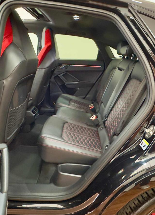 AUDI RS Q3 SPB quattro S tronic