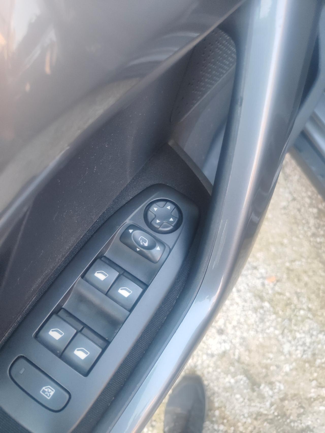 Peugeot 2008 PureTech 82 Active