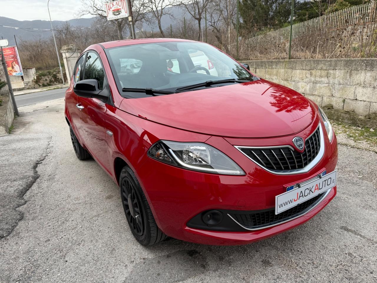 Lancia Ypsilon 1.0 FireFly 5 porte S&S Hybrid Gold